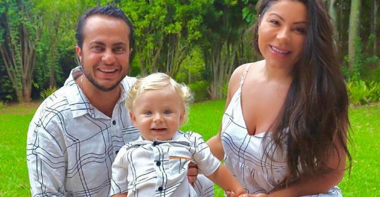 Thammy Miranda explode fofurômetro ao compartilhar foto do filho e deixa web apaixonada: “Perfeito!”