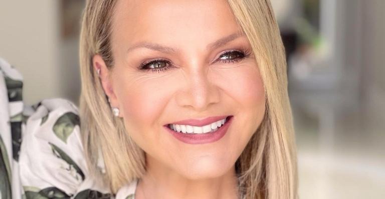 Eliana surge belíssima em look verde e rouba a cena na web: ”Ficou ótimo em você”