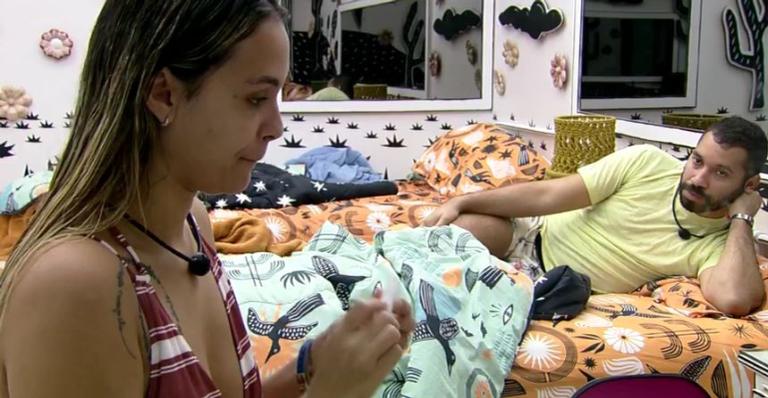 BBB21: Gil e Sarah comentam atitudes de Juliette: ”Ela está achando que ela domina o jogo”