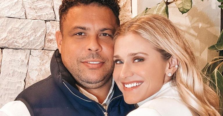 Celina Locks, namorada de Ronaldo, anuncia que está grávida: ”Felicidade imensa”