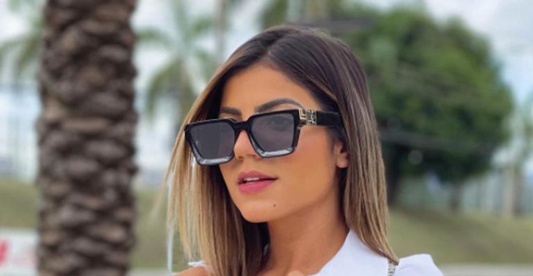 Ex-BBB Hariany Almeida investe em bolsa grifada de quase R$ 5 mil