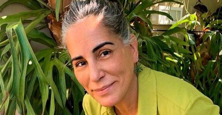 Gloria Pires doa sangue e incentiva fãs: ”Mesmo na pandemia, o cuidado com o outro é primordial”