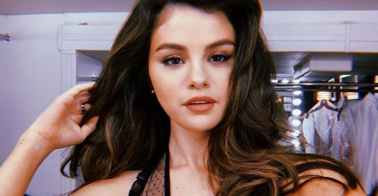 Selena Gomez faz desabafo e diz que pensa em se aposentar da música: ”Não era o suficiente”