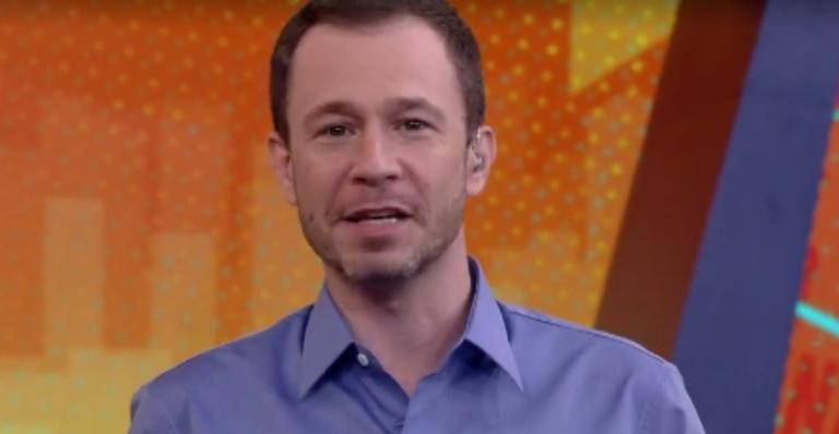 Tiago Leifert mostra detalhes do quarto secreto e fala sobre o paredão falso do BBB21