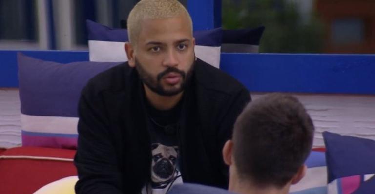 BBB21: Após paredão falso, Projota fala sobre Carla Diaz: ”Não conseguia ter uma confiança”