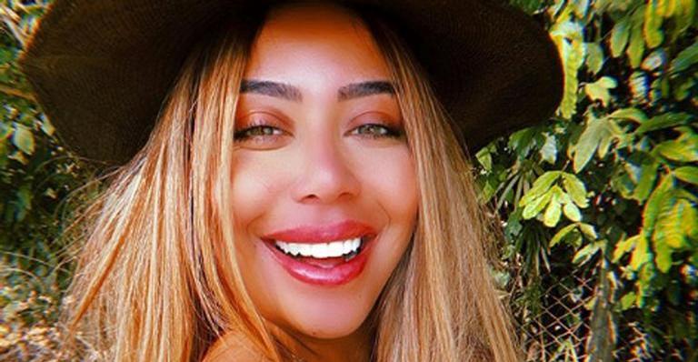 Rafaella Santos, irmã de Neymar Jr., impressiona ao exibir barriga chapada