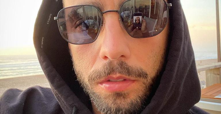 Surfando, Pedro Scooby faz manobra radical e surpreende web: ”Brabo”