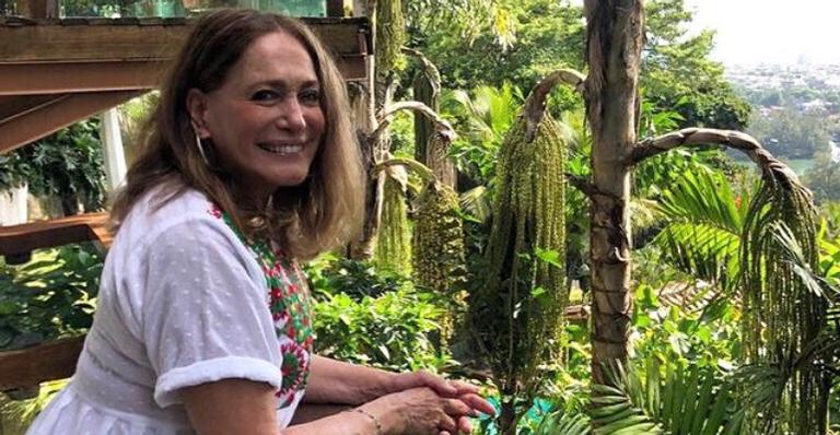 Susana Vieira posa para belíssimo registro em meio à natureza: ”Cansei”