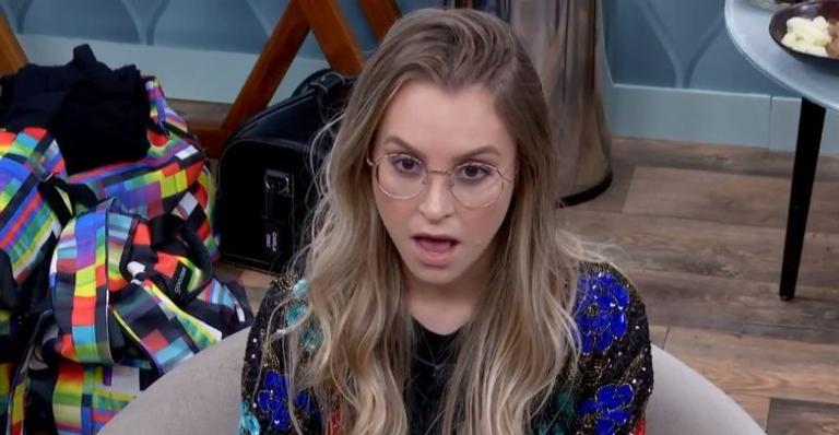 BBB21: No quarto secreto, Carla Diaz comenta sobre Projota: ”Não sabia que era tão venenoso assim”