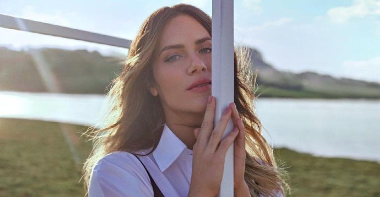 Giovanna Ewbank posta fotos tiradas por Bruno Gagliasso e dispara: ”Amo como você me lê”