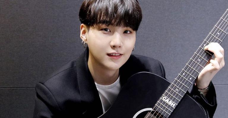 Suga, integrante do BTS, celebra aniversário com doação para ajudar crianças com câncer