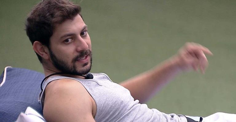 BBB21: Caio especula poder especial de Carla Diaz: ”Ela vem com duas indicações”