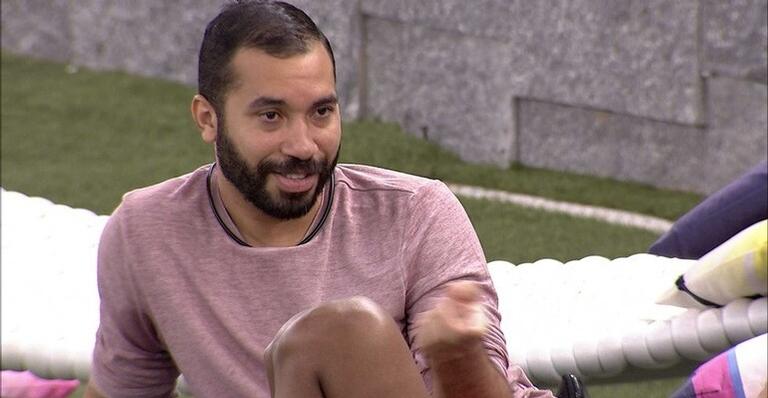 BBB21: Após conversa séria com Carla Diaz, Gilberto desabafa: ”Medo de ter feito algo monstruoso”