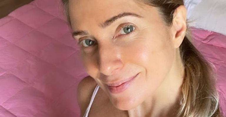 Leticia Spiller para tudo ao compartilhar clique deslumbrante: ”Força e energia para todos nós”