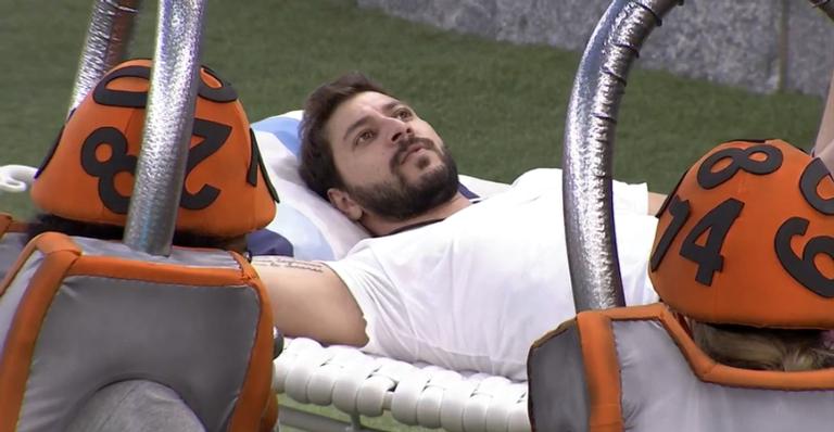 BBB21: Antes da formação, Caio dispara: ”Acho que estou no paredão”