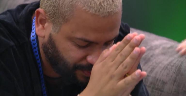 BBB21: Projota se emociona com Presente do Anjo e se declara para a filha: ”Ela está muito linda”