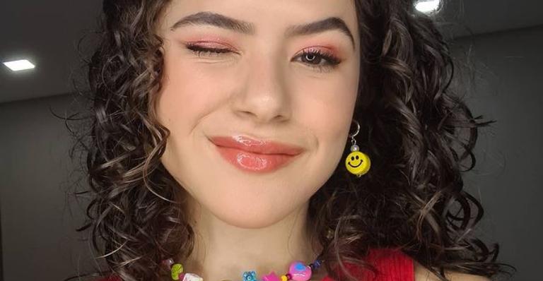 Maisa Silva compartilha cliques deslumbrantes e fãs elogiam: ”Maravilhosa!”
