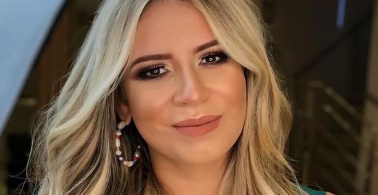 Marília Mendonça diverte fãs com montagem nas Maldivas: ”Cheguei, galera”