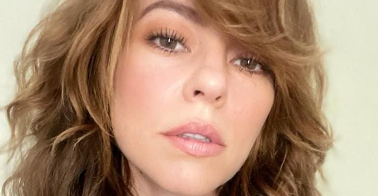 Paolla Oliveira faz coreografia sensual de salto alto e leva fãs à loucura: ”Você quer me matar”