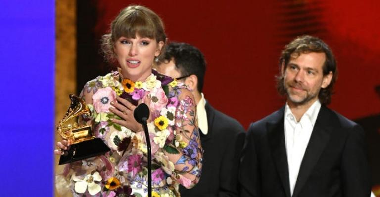 Grammy 2021: Taylor Swift faz história ao estabelecer recorde único na premiação