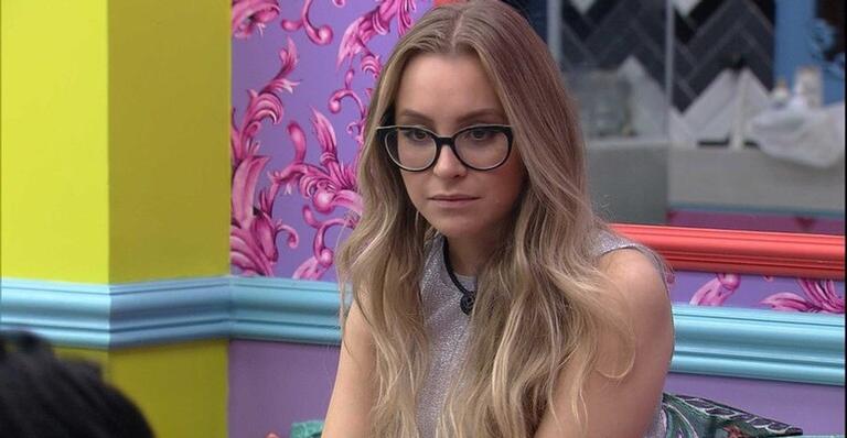 BBB21: Carla Diaz pede para sister ficar atenta: ”Toma cuidado com quem você solta”