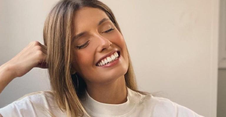 Paola Antonini surge deslumbrante em clique e fãs disparam: ”Inspiração”
