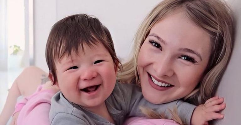 Sammy Lee derrete corações ao compartilhar novo clique de seu filho, Jake: ”O meu maior amor”