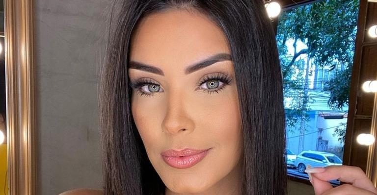 Sem sutiã, ex-BBB Ivy exibe corpo perfeito e beleza se destaca na web