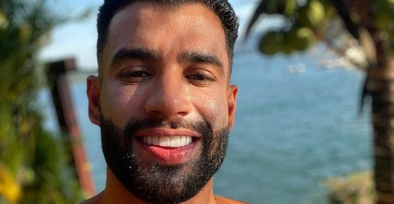 Gusttavo Lima faz homenagem especial no Dia do Fã: ”Vocês são demais”