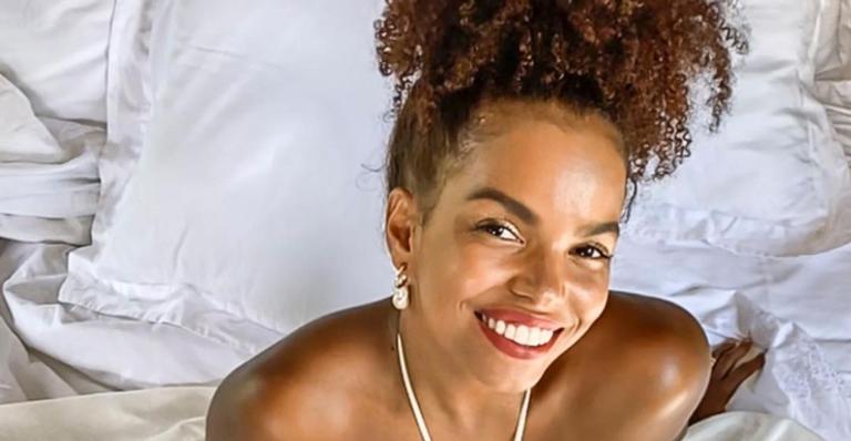 Jeniffer Nascimento lamenta saudade dos palcos: ”Exatamente 1 ano que paramos”