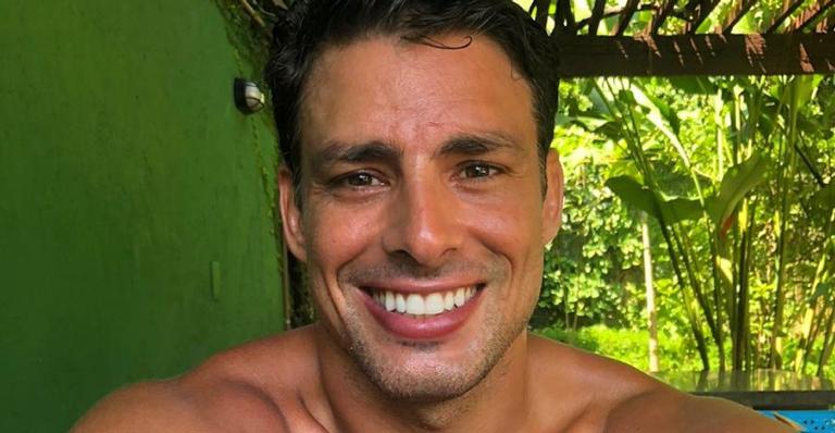 Nas redes, Cauã Reymond reflete sobre apoio emocional: ”Tem gente que te abraça e te reinicia”
