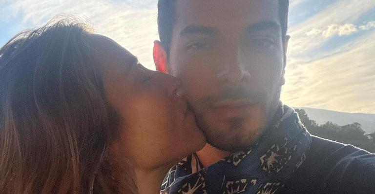 Luana Piovani resgata registros de viagem por Londres com o namorado