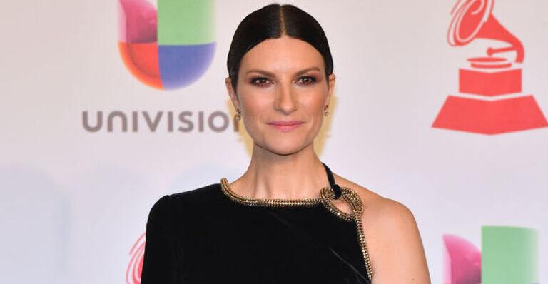 Indicada ao Oscar por ‘Io Sí’ e isolada, Laura Pausini admite: ”Vou do choro até a loucura total”