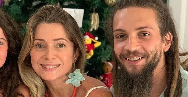 Letícia Spiller completa 5 anos com Pablo Vares: ”Companheiros na arte e na vida”
