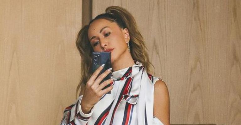 Sabrina Sato posa de lingerie e chama a atenção com curvas definidas: ”Perfeita”