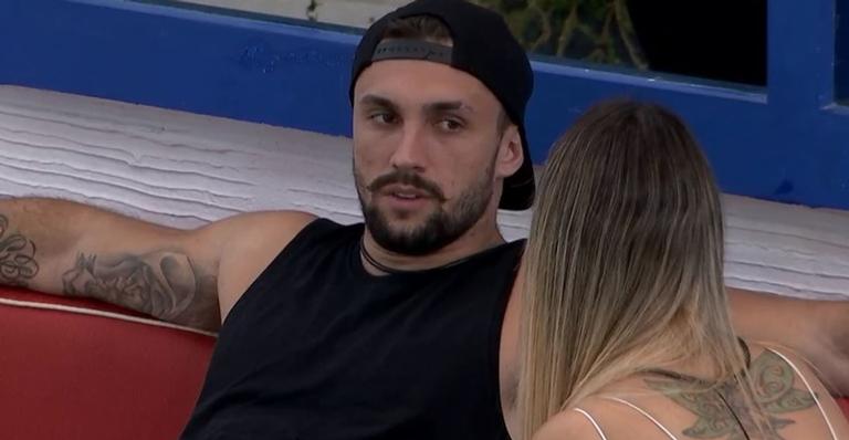 BBB21: Arthur reclama de atitudes de Carla Diaz e garante: ”A gente é inimigo agora”