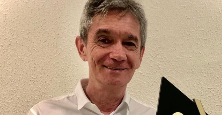Serginho Groisman toma primeira dose da vacina contra Covid-19: ”Um respiro de alívio”