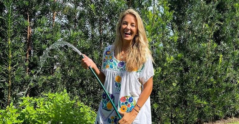 Ticiane Pinheiro posa em meio à natureza: ”Amo poder ver beleza onde realmente existe”