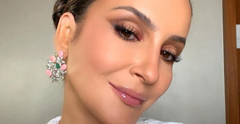 Claudia Leitte faz caretas ao lado da filha e encanta web: ”Sem maturidade para tanta beleza”