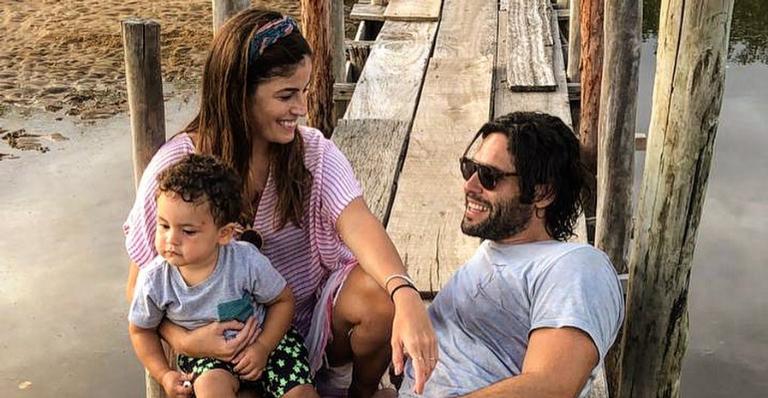 Dudu Azevedo faz passeio de lancha com a esposa e o filho: ”Foi assim o dia”