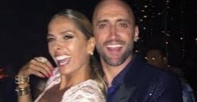 Adriane Galisteu posta foto com Paulo Gustavo e deseja melhoras: ”Certeza da sua recuperação!”