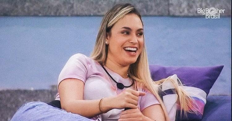 Perfil de Sarah se pronuncia após sister debochar do uso de máscara: ”Aqui fora ela entenderia”