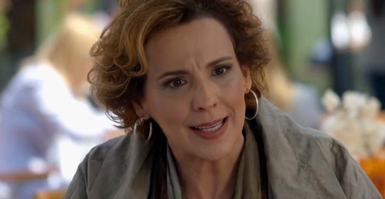 Eva é confrontada e apanha na cara na novela ‘A Vida da Gente’