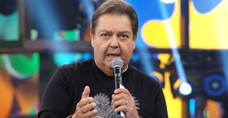 Faustão explica como perdeu 24 quilos: ”Tratamento doido”