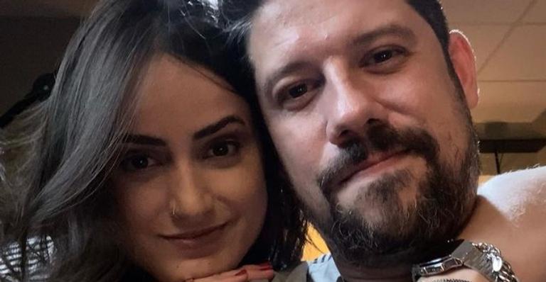 Mari Palma se declara para Phelipe Siani e agradece apoio durante momento difícil