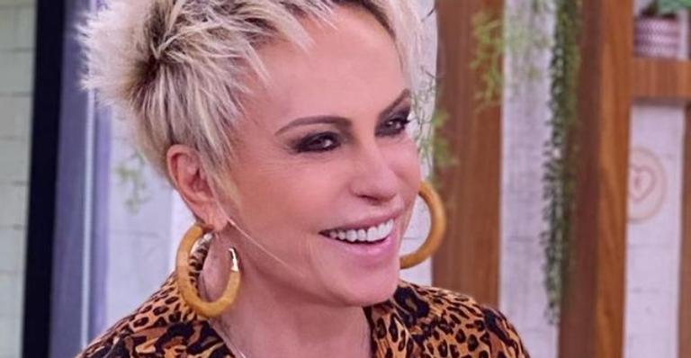 Ana Maria Braga aposta em unhas metalizadas e arrasa na web: ”Que linda”