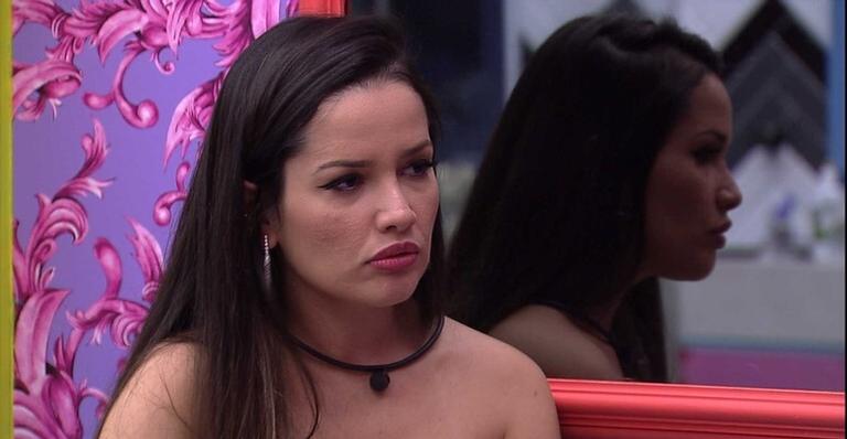 BBB21: Juliette desabafa sobre relação com Fiuk para Camilla de Lucas: ”Muito cansativo”
