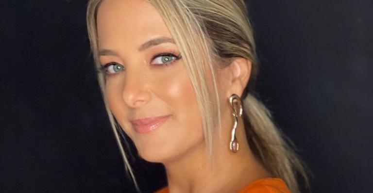 Ticiane Pinheiro arranca elogios dos fãs com look do dia: ”Arrasou”