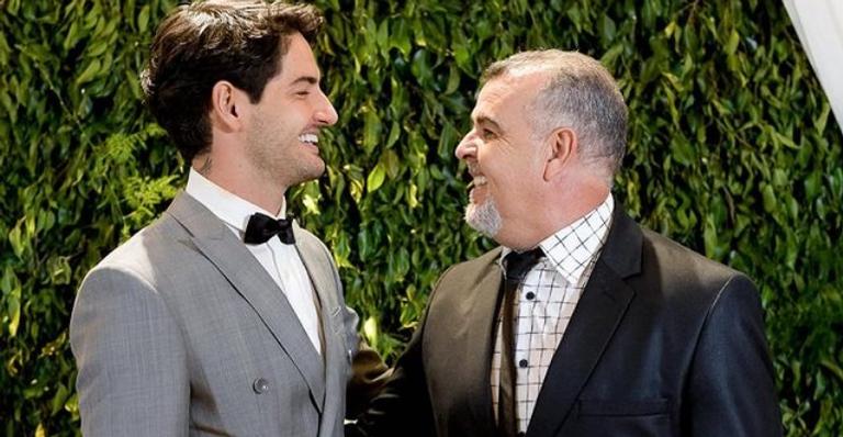 Alexandre Pato presta homenagem de aniversário ao pai: ”Meu herói”
