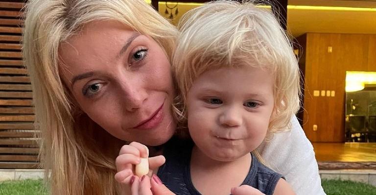 Luiza Possi se derrete ao posar ao lado do filho: ”Meu grande amor”